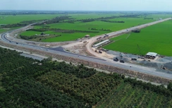 Thi công xuyên Tết, bảo đảm tiến độ cao tốc Châu Đốc - Cần Thơ - Sóc Trăng