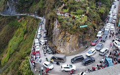 Tuyên Quang: Hàng vạn du khách đến các điểm du lịch cực Bắc