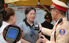 Hà Nội: Nữ tài xế vi phạm nồng độ cồn bị phạt 7 triệu đồng ngày khai xuân