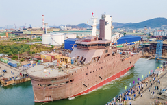 Sửa quy định về điều kiện kinh doanh dịch vụ đóng mới, hoán cải tàu biển