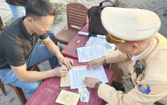 Công bố đường dây nóng Cục trưởng và 34 Trưởng phòng CSGT để người dân phản ánh tiêu cực