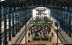 Trung Quốc: Hơn 140 triệu vé tàu được bán ra dịp cao điểm đi lại tết Nguyên đán