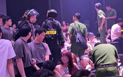 TP.HCM: Cảnh sát đột kích quán bar Aplus, 17 trường hợp dương tính với ma túy