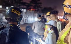 Đêm tuần tra ngăn chặn "quái xế" của cảnh sát 141 Hà Nội