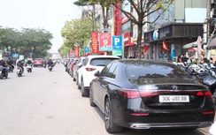 Nhiều điểm trông giữ xe ở Hà Nội vạch sơn mờ, thậm chí “mất dấu”