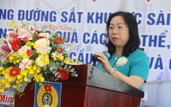 Đường sắt Việt Nam gặp mặt, tặng quà nữ công nhân lao động khu vực Sài Gòn