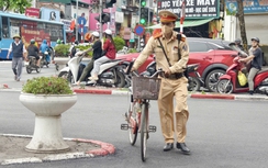 Hà Nội: CSGT phát hiện  nhiều người lớn tuổi đi xe đạp vi phạm nồng độ cồn