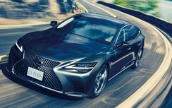 Lexus giảm giá sâu nhiều mẫu xe hybrid