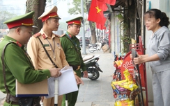 Hà Nội dẹp lấn chiếm vỉa hè ở nhiều phố trung tâm, duy trì trật tự trước ngày bầu cử