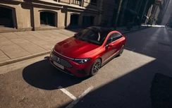 Mercedes-Benz nhận cọc CLA 200 thuần điện tại Việt Nam