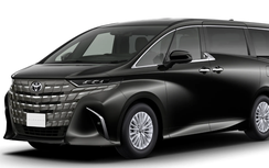 Toyota Alphard thêm phiên bản hybrid giá rẻ