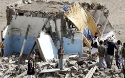 Hàng chục học sinh thương vong bởi không kích ở Yemen