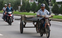 Bất an “xe mù” vi vu đường phố Đà Nẵng