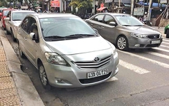 Đà Nẵng: Ô tô tràn lòng đường vì thiếu bãi đỗ xe