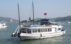 Vì sao Quảng Ninh quy định niên hạn riêng cho tàu du lịch?