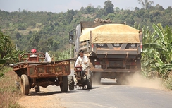 Xe “có ngọn” tung hoành trung tâm huyện Krông Nô
