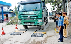 Đề nghị Hà Nội và Hòa Bình tăng cường kiểm soát tải trọng xe