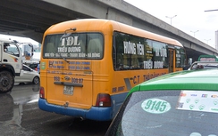 Hà Nội: Giả danh xe buýt đón khách nội đô