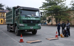 Ninh Bình: Hơn 1 tháng xử lý nhiều xe quá tải trên 100%