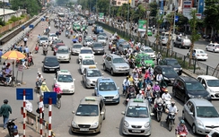 Thủ phạm ùn tắc giao thông Hà Nội: Xe máy hay taxi?