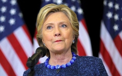 FBI lật lại bê bối email của bà Clinton, bầu cử Mỹ rối tung