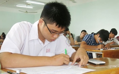Hà Nội: Học sinh lớp 12 làm quen cách thi THPT mới