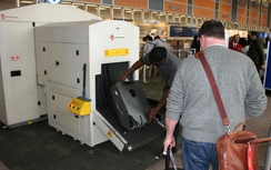 Mỹ: Nhân viên sân bay ăn trộm súng trong hành lý của hành khách