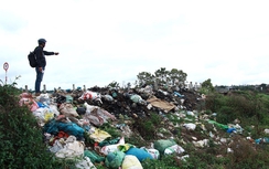 Đắk Lắk: Đóng tiền xây bãi rác, dân vẫn sống chung với rác