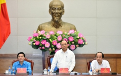 Thủ tướng Nguyễn Xuân Phúc: Tính toán để lương tối thiểu hài hòa
