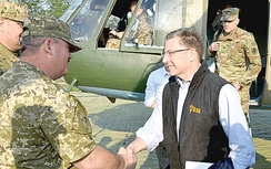 Mỹ cân nhắc hỗ trợ Ukraine vũ khí phòng vệ