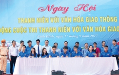 Bình Định: Sôi nổi ngày hội “Thanh niên với văn hóa giao thông”