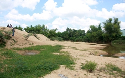 Bình Định: Dự án khu sinh thái không phép phá đê ngăn lũ