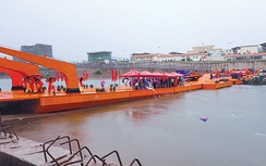 Quảng Ninh sắp khánh thành cầu phao nối sang Trung Quốc