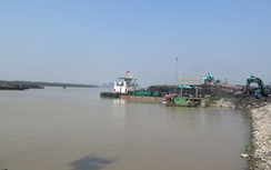 Doanh nghiệp chờ, Quảng Ninh vẫn “ôm” 4 cảng, bến thủy