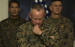 Tướng Mỹ cúi đầu xin lỗi Tỉnh trưởng Nhật Bản