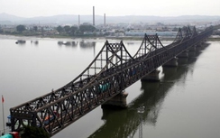 Triều Tiên đóng cầu nối với Trung Quốc