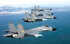 Động cơ khiến Trung Quốc bất ngờ tập trận gần Triều Tiên?