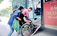 Hỗ trợ người khuyết tật bình đẳng trong giao thông