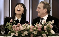 Hé lộ đám cưới lần thứ 5 của cựu Thủ tướng Đức Gerhard Schröder