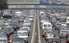 Trung Quốc thưởng tiền cho người để ô tô ở nhà