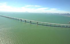Trung Quốc khánh thành cầu vượt biển dài 55km