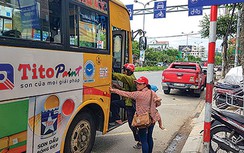 Đà Nẵng: Phạt nguội ô tô tranh chỗ đậu của xe buýt