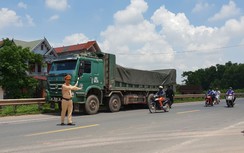 Bắc Giang ra quân "dẹp loạn" xe vi phạm kích thước thành thùng