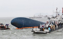 Truy tố 4 sỹ quan theo dõi người nhà nạn nhân chìm phà Sewol