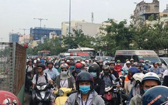 TP Hồ Chí Minh: “Lô cốt” bủa vây, ùn tắc gia tăng cuối năm