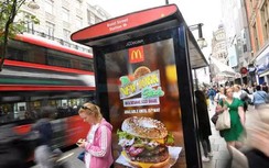 London cấm quảng cáo đồ ăn nhanh trên phương tiện công cộng