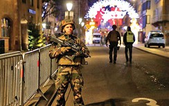 Pháp đối mặt nguy cơ tấn công khủng bố mùa Giáng sinh
