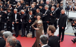 Thực hư bức ảnh Lý Nhã Kỳ bị “bơ” tại Cannes 2016