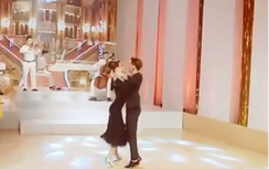 Video: Phạm Hương gây bất ngờ khi lần đầu khiêu vũ