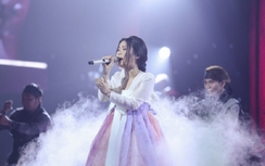 The Voice: Han Sara hát Lạc trôi xen lẫn tiếng Hàn